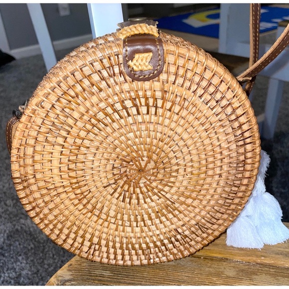 Wicker Rattan crossbody purse - Picture 4 of 4